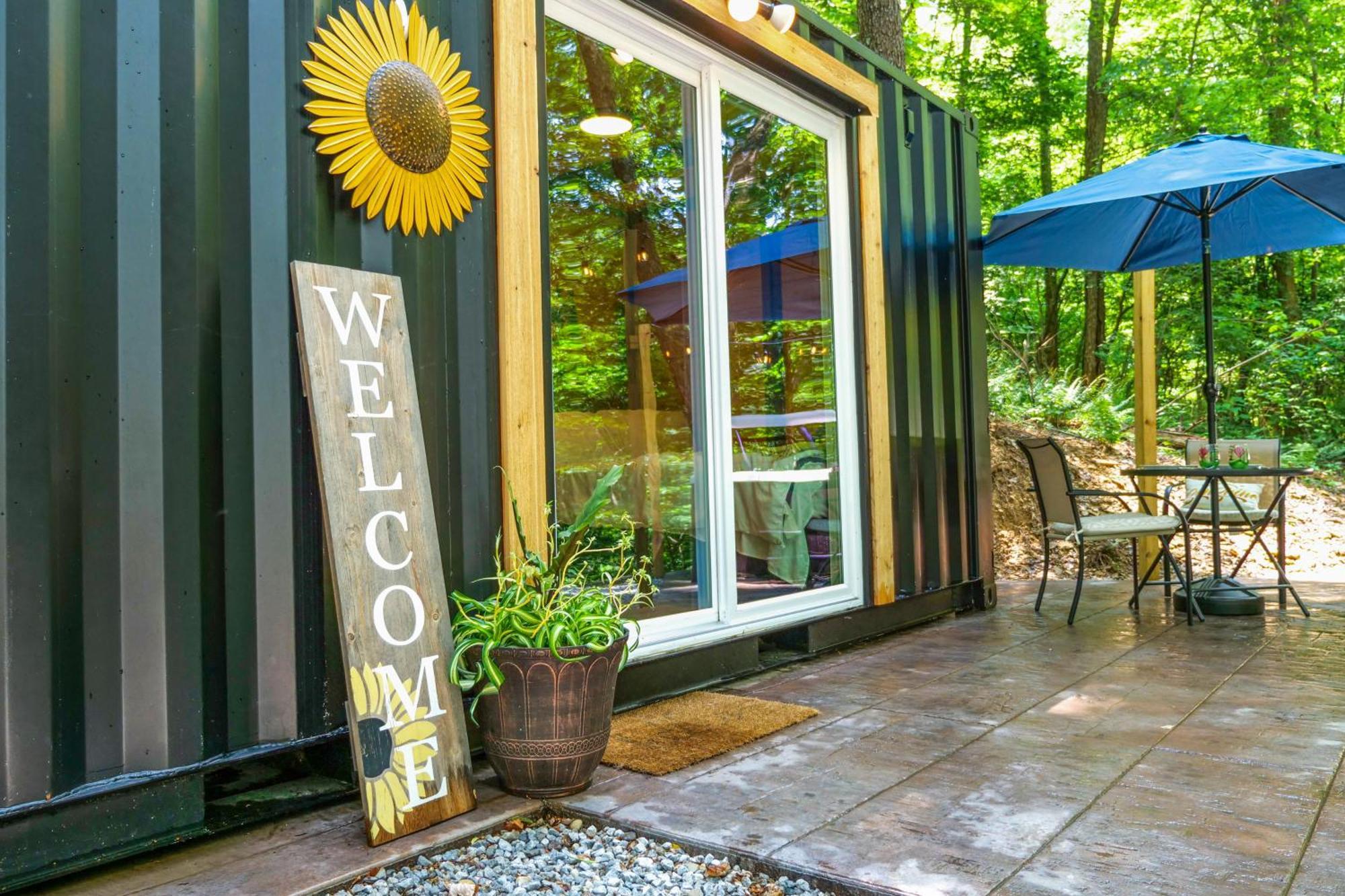 Tiny Home With Hot Tub By Mohican State Park! Loudonville Buitenkant foto