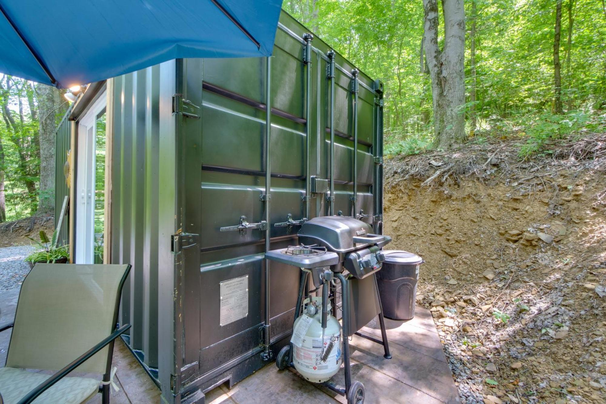 Tiny Home With Hot Tub By Mohican State Park! Loudonville Buitenkant foto
