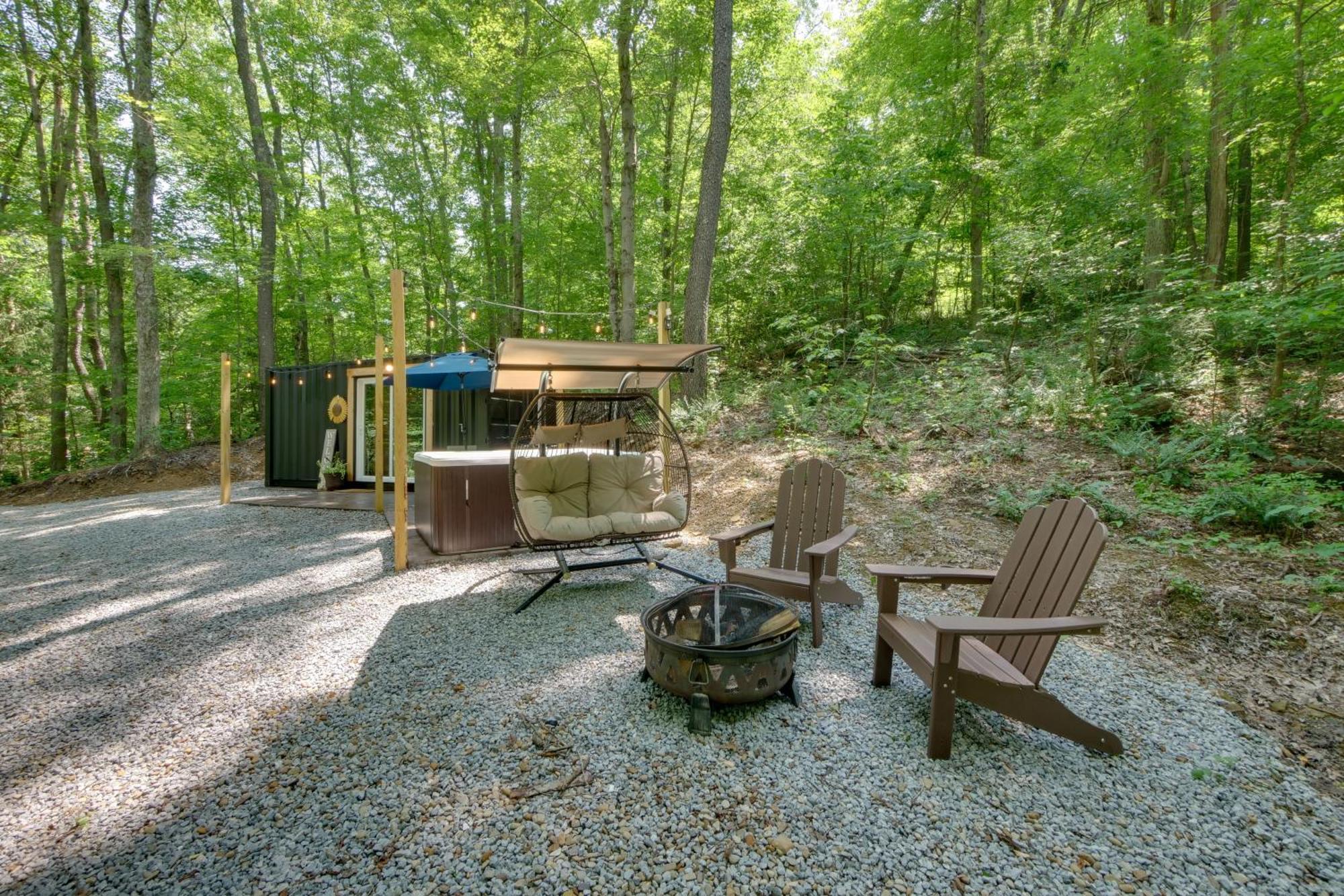 Tiny Home With Hot Tub By Mohican State Park! Loudonville Buitenkant foto